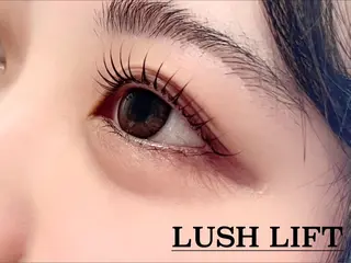 マツエク・マツパ eyelash Fiara by CYAN【フィアラバイシアン】所属・奥本 凜のマツエク・マツパデザイン