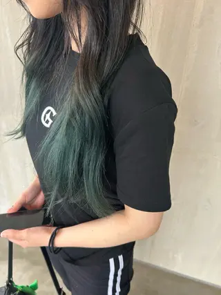 カラー tote. 成瀬晃のヘアスタイル