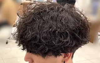 パーマ メンズ 👑駅近メンズサロン パーマ特化北千住👑のヘアスタイル
