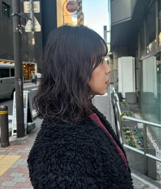 セミロング パーマ カット🍋いらみな あかねLOuNICAのヘアスタイル