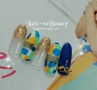 ネイル 小顔と腸の専門店 ラクーラビューティのエステ・リラクイメージ