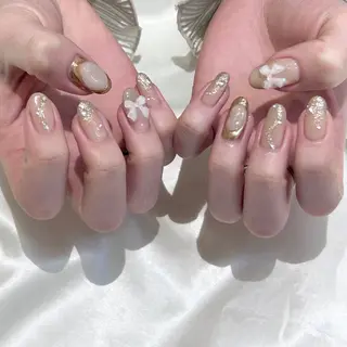 ネイル 𝗮𝗶𝗿𝗶 🌙のネイルデザイン