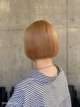 ショート カラー 透明感/韓国風 🤍moeka🤍のヘアスタイル