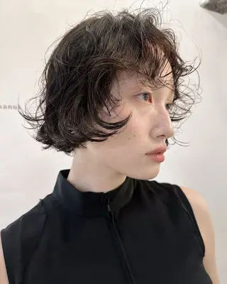 ショート パーマ FILMS / yuuna 🦢🫗のヘアスタイル