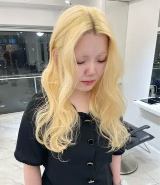 ロング ヘアアレンジ サワイ ユイのヘアスタイル