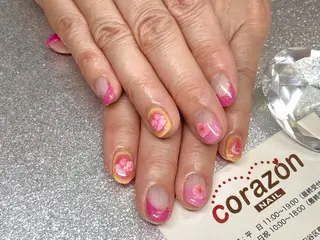 ネイル corazon所属・ネイリスト aicoのネイルデザイン