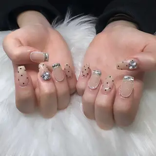 ネイル Laula🤍 ayakaのネイルデザイン