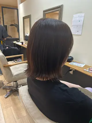 ショート カラー 松尾 遥花のヘアスタイル