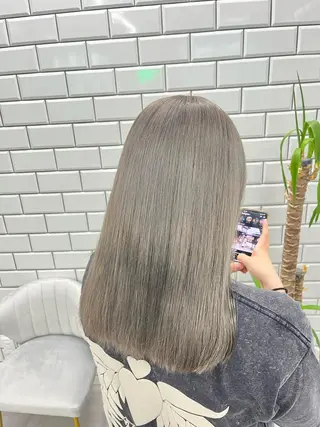 ロング カラー newi赤羽 HINATAのヘアスタイル