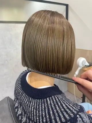 ショート カラー 🫧髪質整形師 イケモトタクマ🎩のヘアスタイル