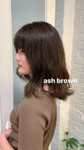 セミロング カラー 山下恋佳/矢場町/ ブリーチ/ショートのヘアスタイル