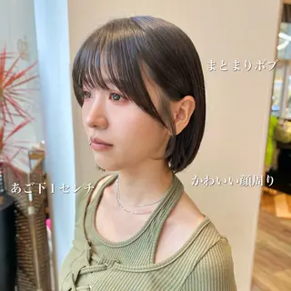 ショート 小町康耀　ボブ /顔周りレイヤーのヘアスタイル