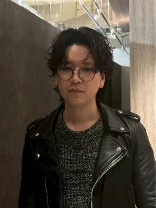 ミディアム パーマ メンズ 金山駅前/メンズ パーマ/真柄 恒輝のヘアスタイル