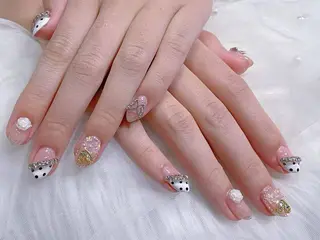 ネイル ミナ🌈 Laule'aのネイルデザイン