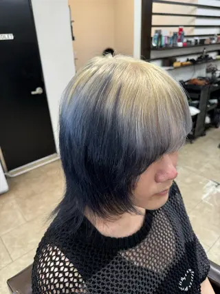 ミディアム リレーション 2ndのヘアスタイル