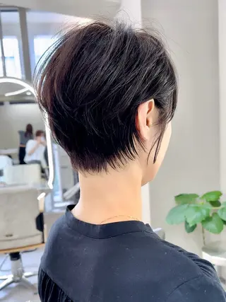 ショート カラー i.+sapporo所属・ショート/レイヤー /札幌/小山内のヘアスタイル