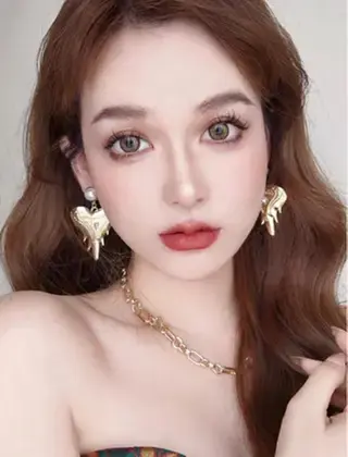 もも🍑LEDマツエ クボリュームラッシュのマツエク・マツパデザイン