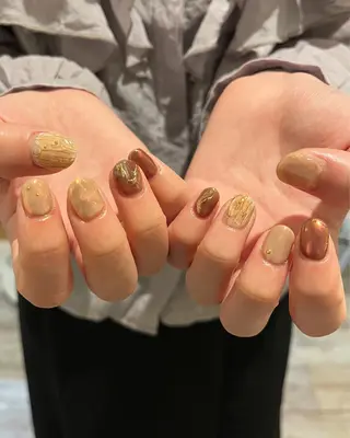 ネイル une／YUKINA 🫧大人nuanceのネイルデザイン