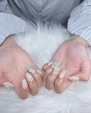 ネイル T. Leeのネイルデザイン