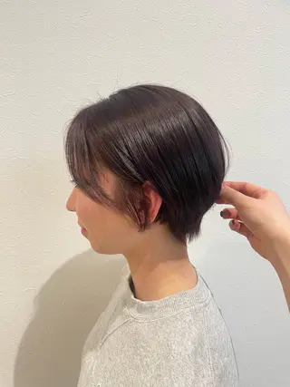 ショート カラー 坂田 玲那のヘアスタイル