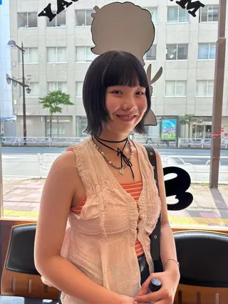 ショート カラー SASAnagano 堀内未梨のヘアスタイル