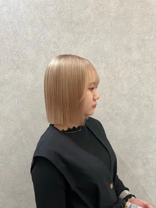 ミディアム カラー ヘアアレンジ ARIA💎縮毛矯正 ブリーチ💎複雑履歴のヘアスタイル