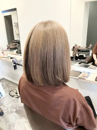 ミディアム カラー ブリーチ毛縮毛矯正 長谷川のヘアスタイル