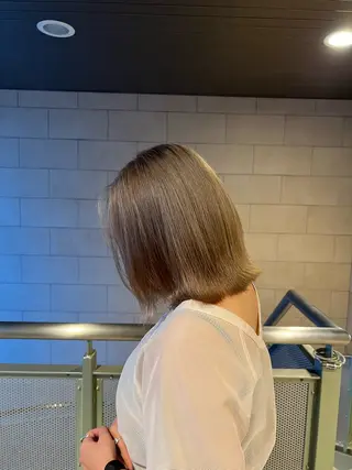 カラー 久永 菫のヘアスタイル