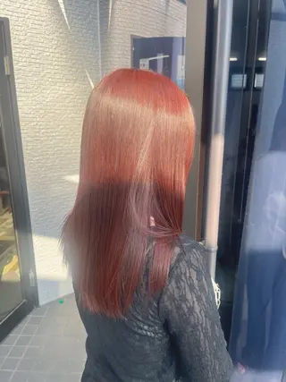ロング カラー 小澤 日菜のヘアスタイル