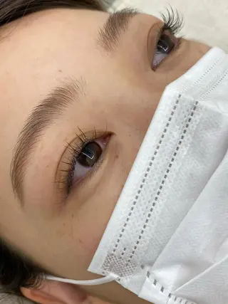マツエク・マツパ カットモデル／オカダ サラのヘアスタイル