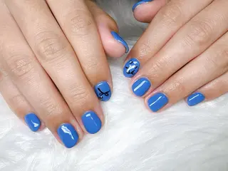 ネイル ECLAT エクラ所属・寺山 千鶴のネイルデザイン