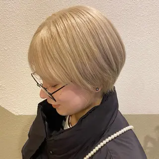 ショート カラー 透明感カラー/ 小顔カット/ミヅキのヘアスタイル