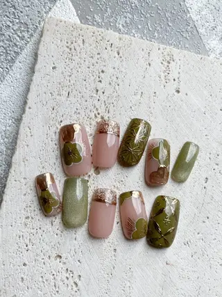 ネイル atelier FIORITURA所属・FIORITURA aiのネイルデザイン