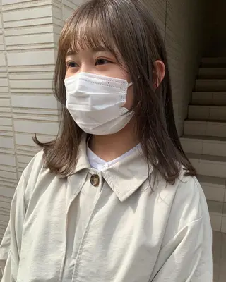 セミロング カラー ベージュ🤎透明感 カラー🤎anriのヘアスタイル