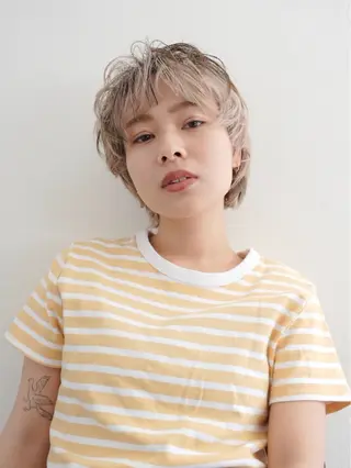 ショート カラー china/ボブ/ ブリーチカラーのヘアスタイル