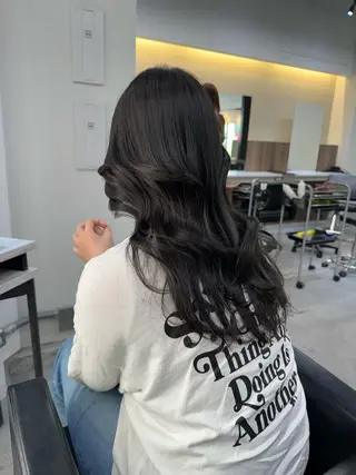 セミロング カラー 韓国ヘア🇰🇷 YUKINAのヘアスタイル