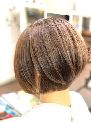 ショート カラー ing's・hair イングス・ヘアーのヘアスタイル