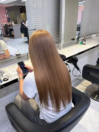 ロング カラー 透明感ベージュカラー ♡上野♡AIのヘアスタイル