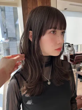 ロング カラー 佐藤 悠衣/透明感 カラー/似合わせ前髪のヘアスタイル