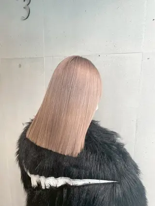 カラー em HAIR所属・透明感カラー🫧 ハイトーン/ケン💫のヘアスタイル