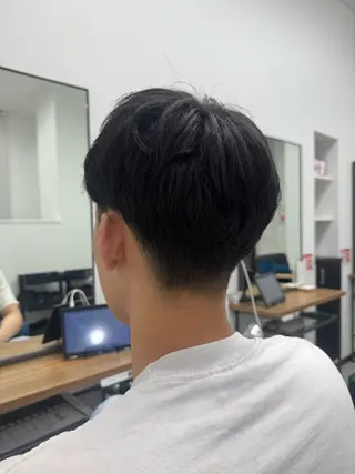 メンズ 𝘀𝗮𝗲/柏の葉 / パーマモデルのヘアスタイル