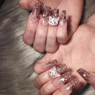 ネイル RUNWAY 　　の眉毛・アイブロウイメージ