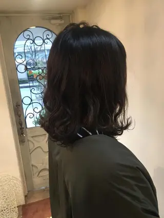ミディアム 玉邑 美菜のヘアスタイル