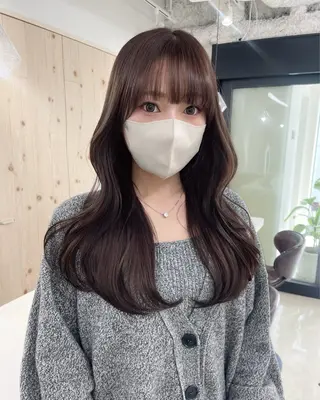 セミロング カラー 新宿/韓国ヘア/ 髪質改善ストレートのヘアスタイル