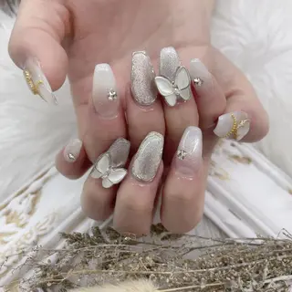 ネイル 🦋ネイルサロン ブラン🌈ゆりのネイルデザイン