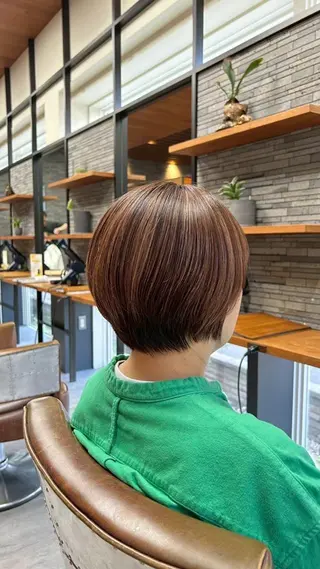 ショート カラー 高村 菜子のヘアスタイル