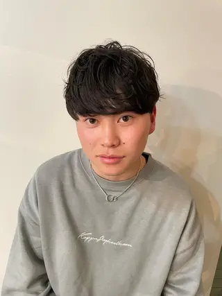 ショート パーマ ニシウエ ヒロキのヘアスタイル