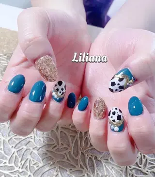 ネイル 艶々の美爪を〜 【リリアーナ】のネイルデザイン