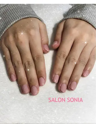 ネイル 小顔・毛穴・たるみ ネイル　似内真樹のエステ・リラクイメージ