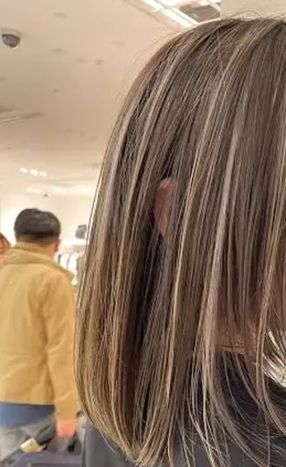 カラー 未 来カットモデル無料のヘアスタイル